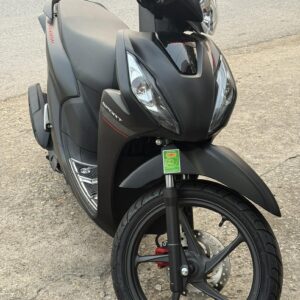 Vision đen nhám 2025